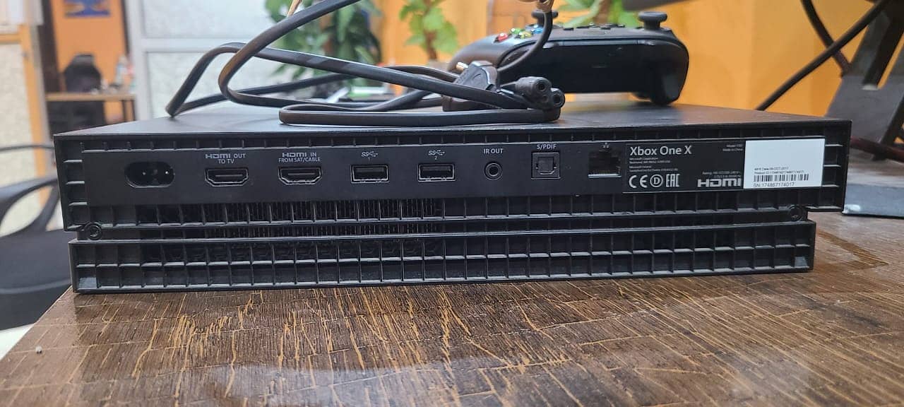Xbox One X 1