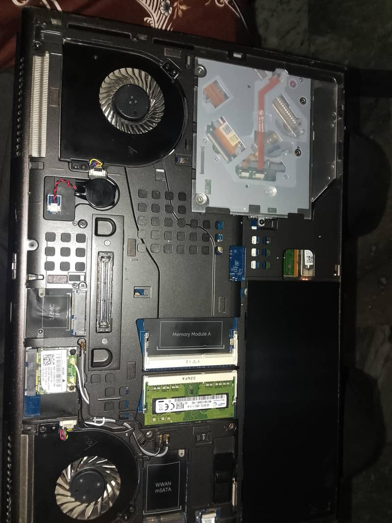 Laptop for all use with graphics card 3