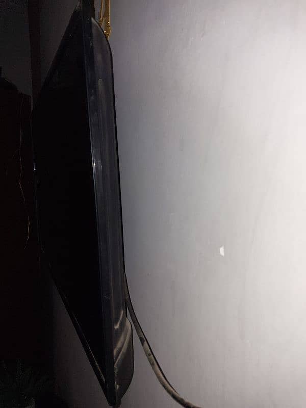 tcl lcd 40 inch used 10/10 condition 1