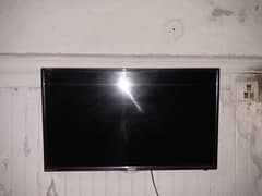Orient lcd 32 inch 10/9 condition