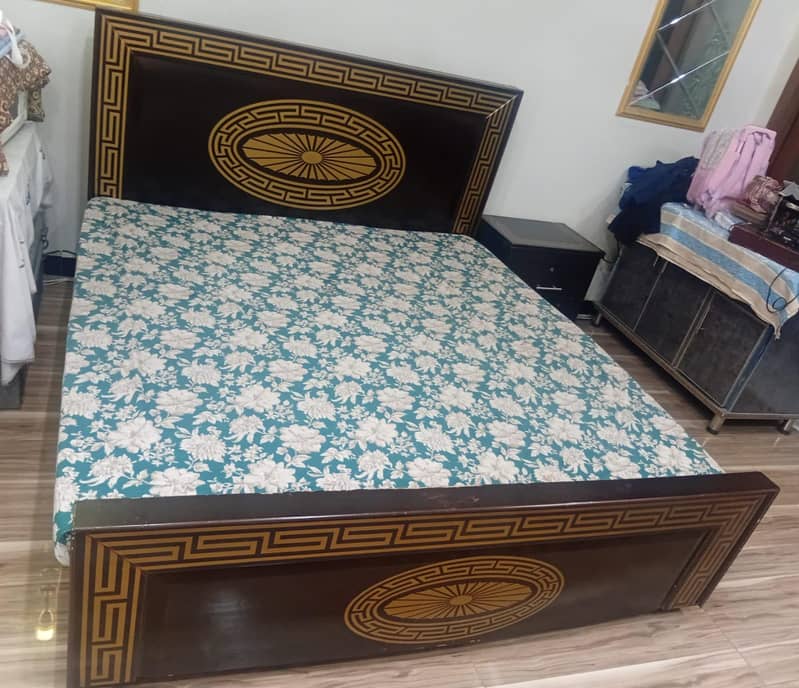 Bed set with 2 side tables with matras 0