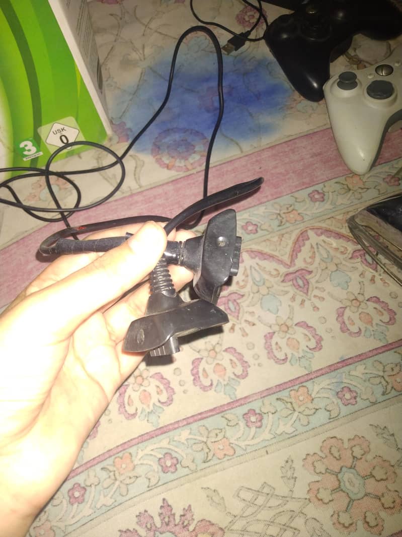 Xbox 360 with complete setup 8