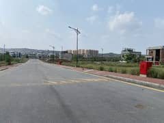 Boulevard Sun Facing 5 marla Plot available for sale