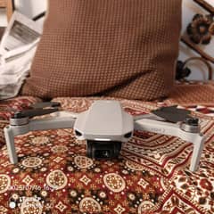 DJI