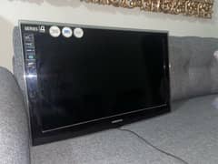 Samsung 32” LCD