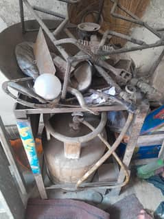 1 karahi . 1cholah. 1selander. 1barnil for sale