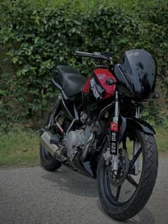 Yamaha ybr 2017 model