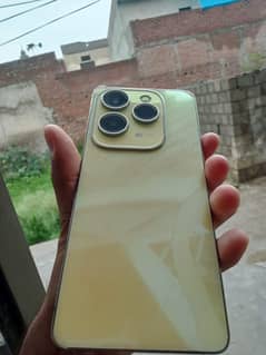 itna use b ni hua best mobile golden color ha