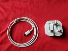 Apple Genuin 3 pin charger
