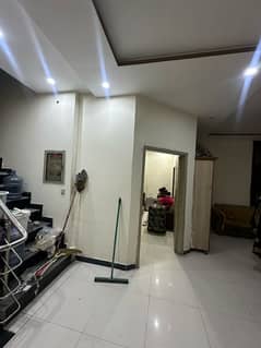 5 MARLA LOWER PORTION FOR RENT AVAILABLE IN HIGH Court ph 2 COLLEGE ROAD LAHORE