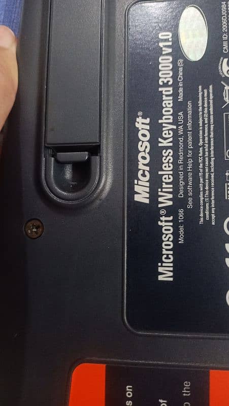 Microsoft Wireless mouse and keyboard 6