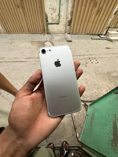 iphone 7 32/ 83 battery health
