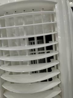 I-zone cooler looks like chiller