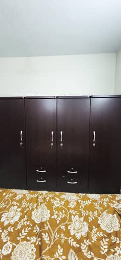 4 door cupboard