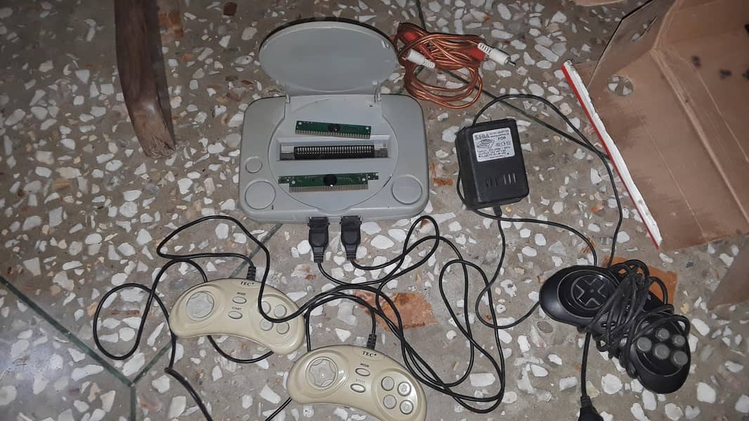 Victor brand. play station. only game disk is not working 1