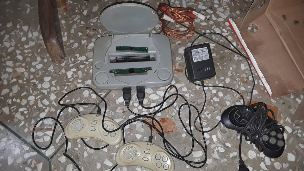 Victor brand. play station. only game disk is not working 2