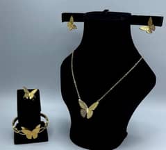gold platted necklace set guaranteed