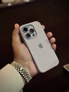 iPhone 15pro jv