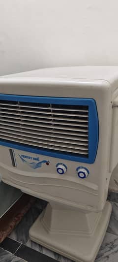 air cooler in perfect and running condition.