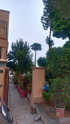 Coner House safari villa one 7 marla extra land near to mosque