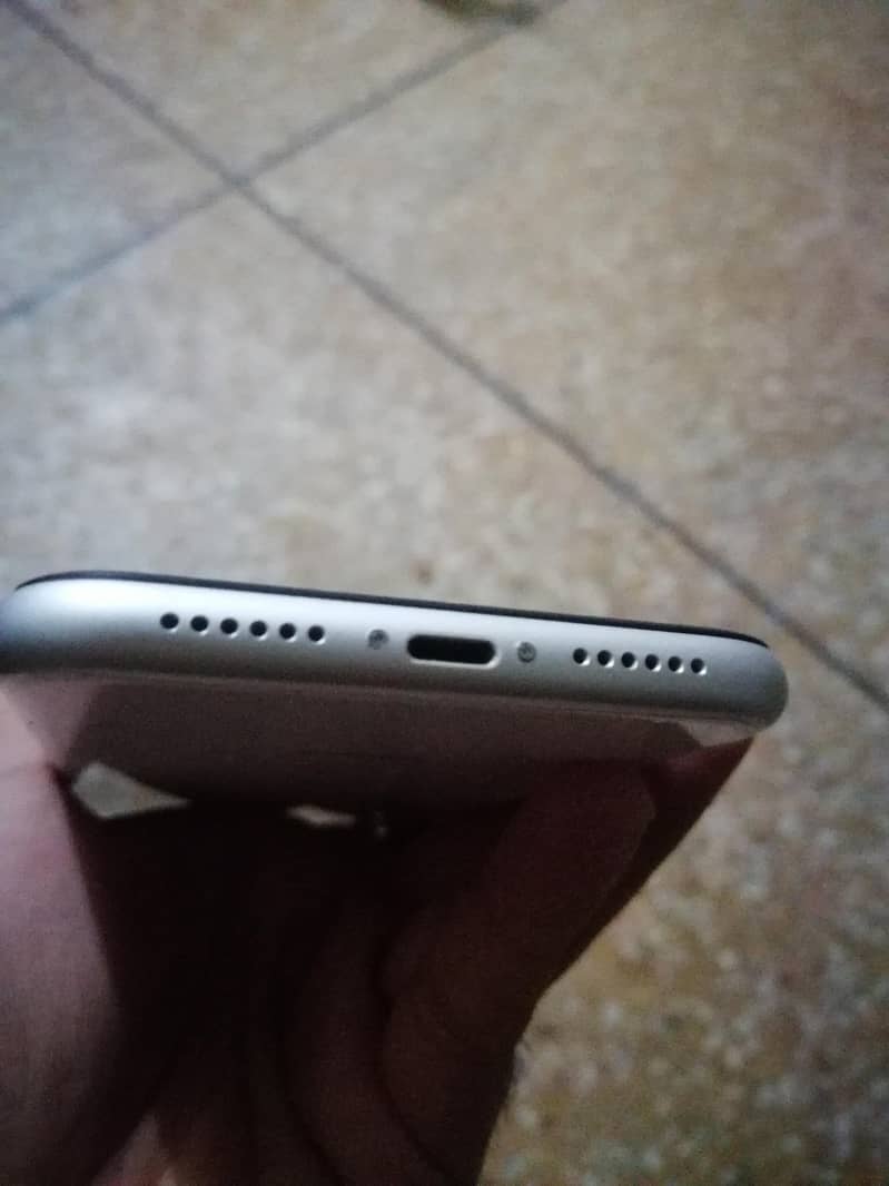 IPhone XR non PTA FU first read Add 5