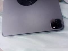 ipad pro 2021 m1 chip ( 256 ) gb urgent sale pubg