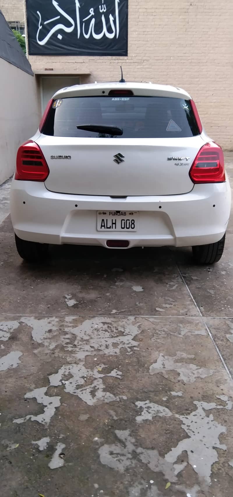 Golden Number Swift GLX CVT Automatic Push start 1