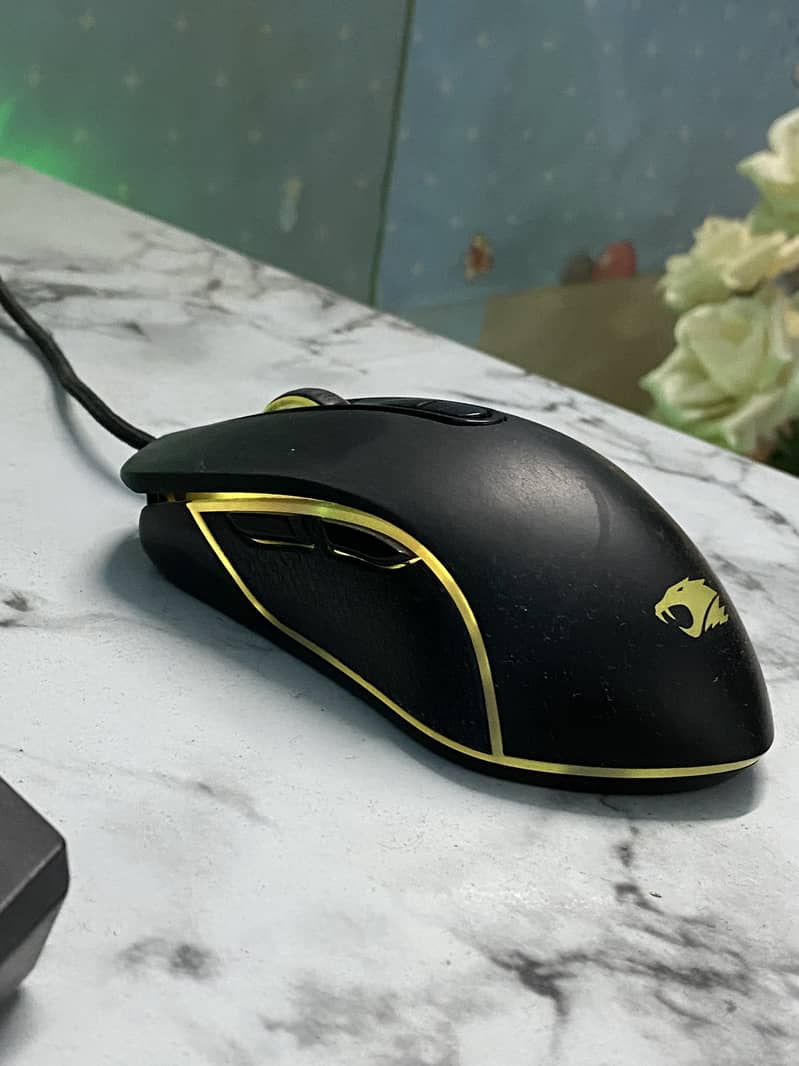 Full gaming setup for sale with table with Rgb 2