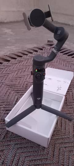 DJI