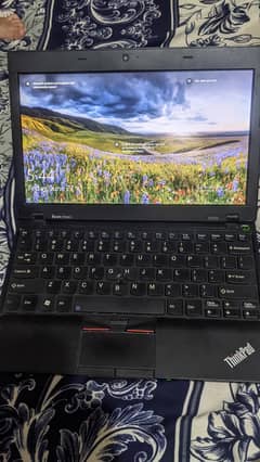 Lenovo Core i3 with AMD graphics