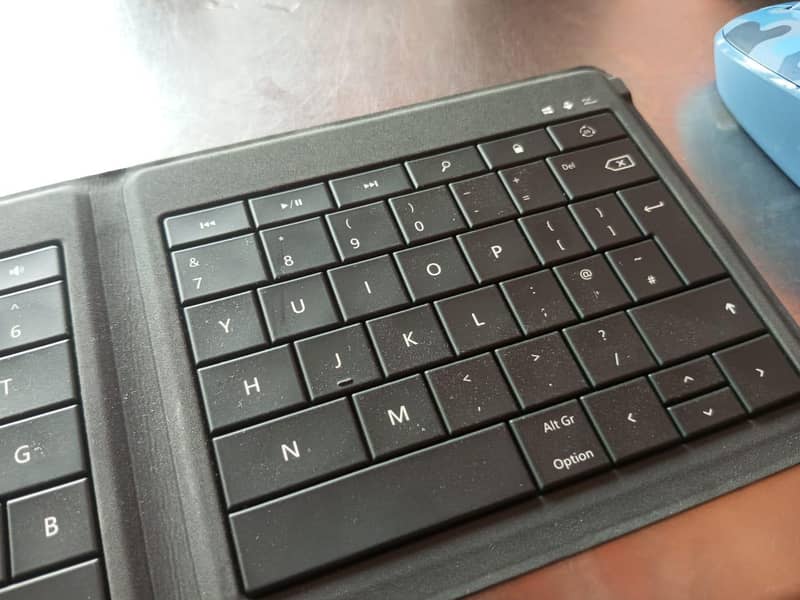 Microsoft Bluetooth Keyboard and Mouse 2