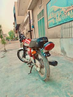 Honda 125 16 Modal