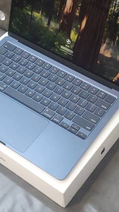MacBook Air M2 8GB 512GB 13" 100% Battery health