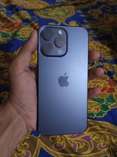 iPhone 15 Pro Max 256gb jv LLA Model 10/10 Scratchlessfullbox