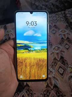 Samsung A06 4gb ram 128 gb room