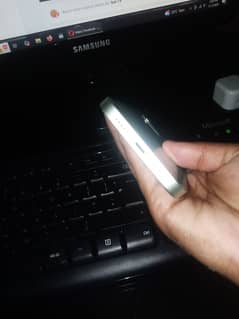 Apple iPhone 12 read ad pir msg