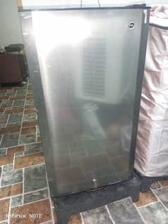 PEL Room Refrigerator Model: PLP1400-BMG