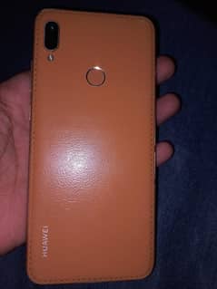 Huawei y6 prime 3.32 side se glass Thora break ha par tch Shi chalta h