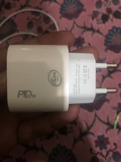 iPhone charger 10/10 27 watt