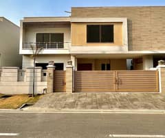 15 MARLA BRAND NEW 5 BEDROOM HOUSE IS AVAILABLE FOR SALE