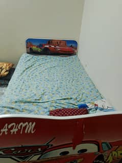 Urgent bed for sale