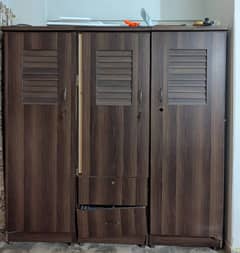 3 door cupboard