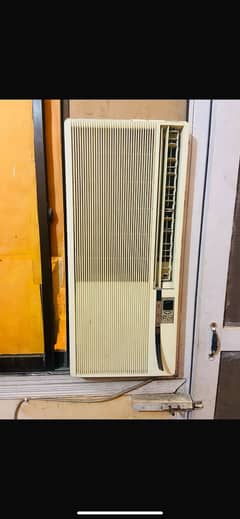 New Model Carona Japani Window Ac 110 (look like New)