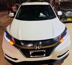 HONDA Vezel 2016/21 Rs pearl white colour