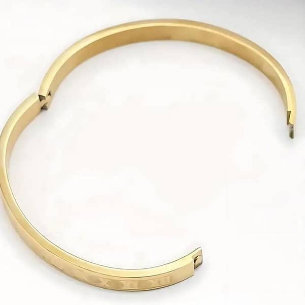 Roman Numeral Gold Bangle by Timeless – Unisex Minimalist Gold-Plated Stainless Steel Bracelet for Everyday Use and Special Occasions