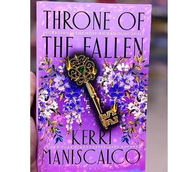 Throne of the Fallen by Kerri Maniscalco - KS Edition
