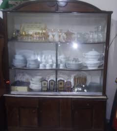 show case with out crockery