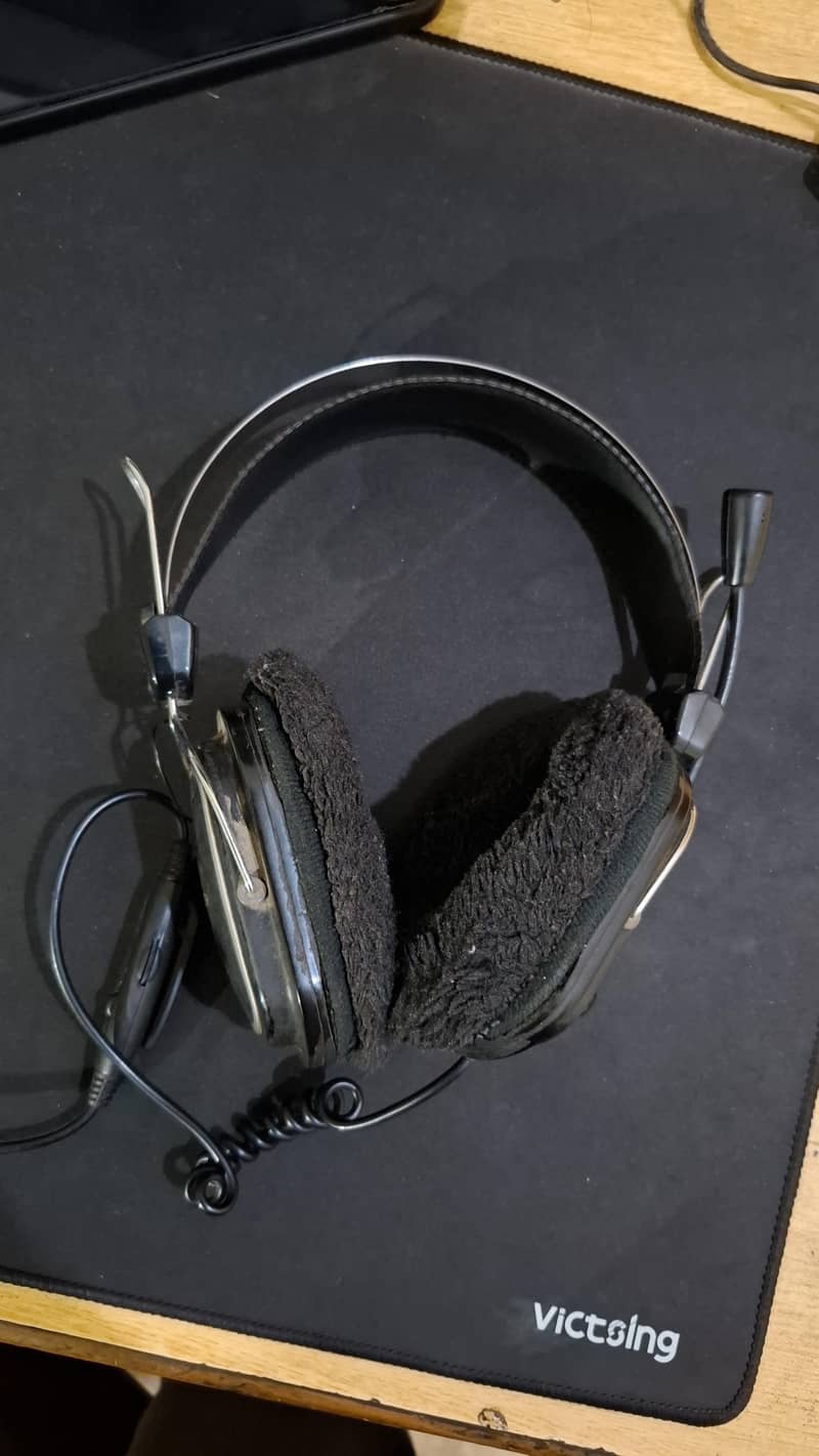Headphones A4Tech HS60 2