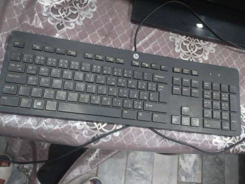 i5 4th generation 1GB Graphics card  WITH LCD 6