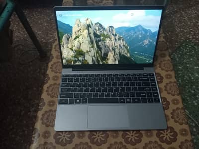 BRAND NEW LAPTOP I GOOD CONDITION